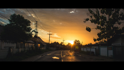cinematic light filmtone snapshot nikon nikond7100 pattaya thailand mymood lifestyle passion photograph sunrise road thesun
