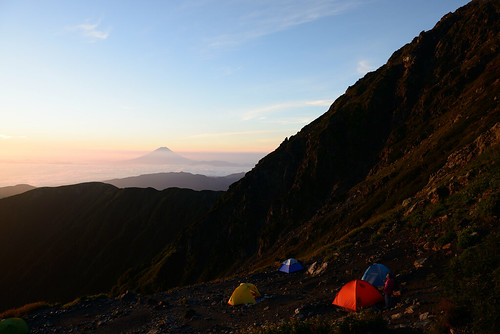 camp mountain alps japan sunrise day tent clear southern yamanashi テント 南アルプス 北岳