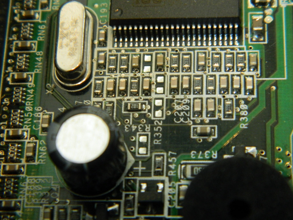 Computer PC power cells | Sebastian Chavez | Flickr