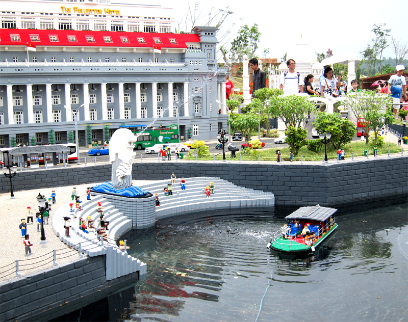 Miniland - Singapore Merlion | My first visit to LEGOLAND Ma… | Flickr