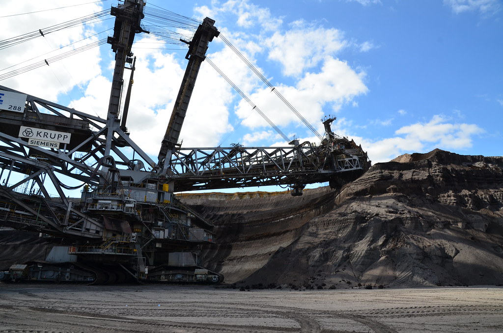 RWE Tagebau Garzweiler | Hier ist der größte Tagesbau Bagger… | Flickr