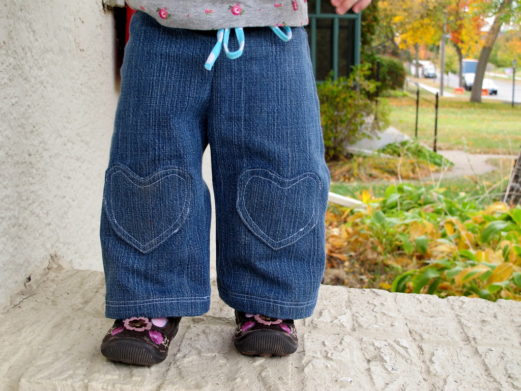 Oliver+S sandbox pants without front pockets and added hea… | Flickr