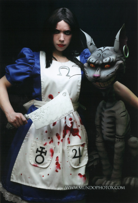 Madness alice cosplay in Alice Madness
