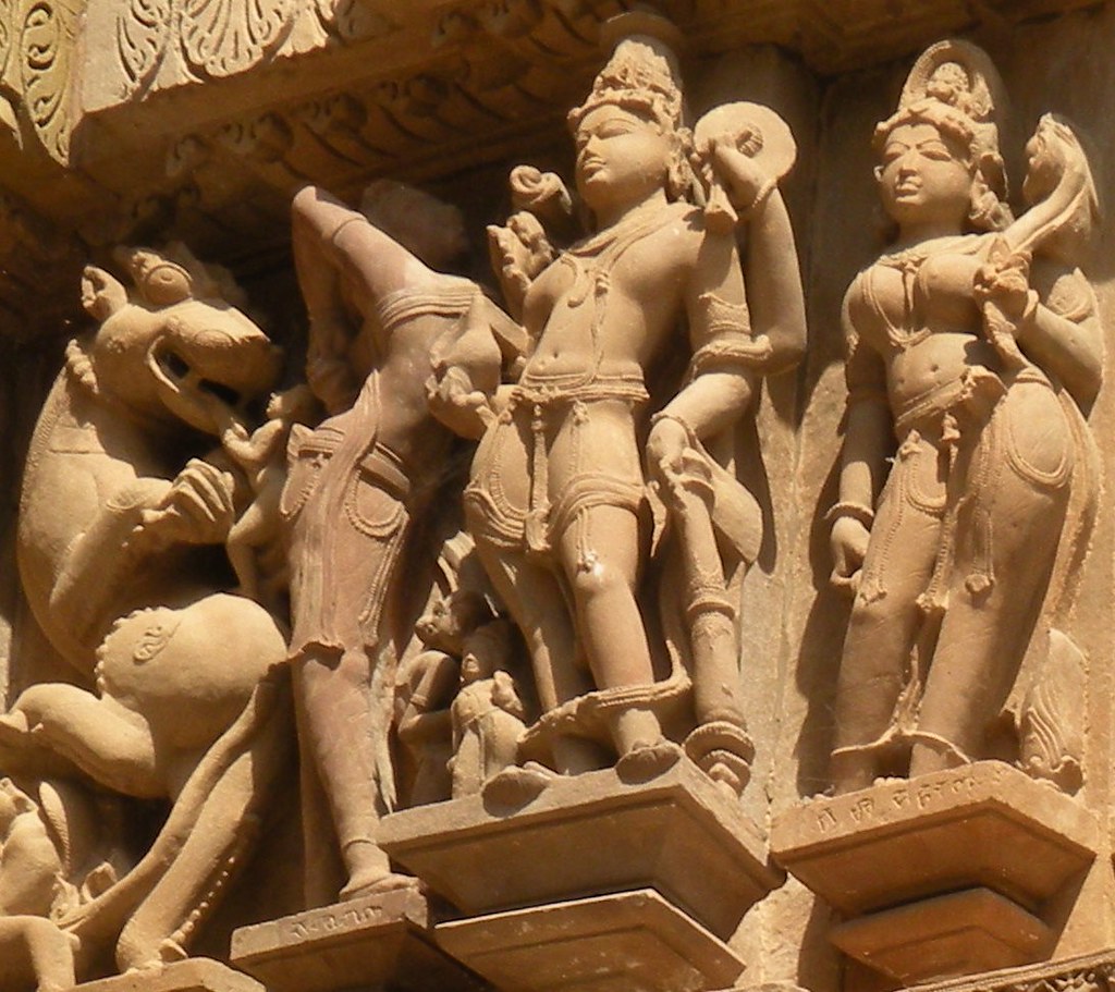 Khajuraho statue 