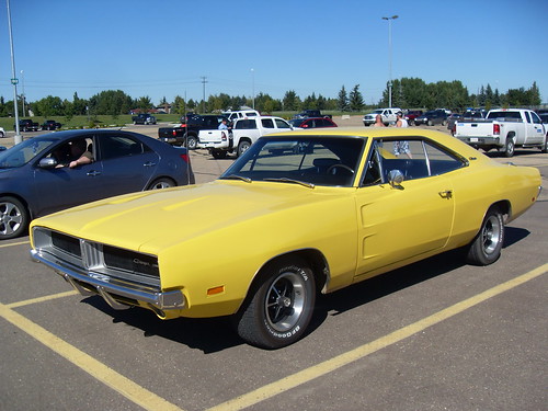auto 1969 car yellow alberta dodge spotted mopar charger reddeer spotting streetview dodgecharger carspotting autopaparazzi streetspotting