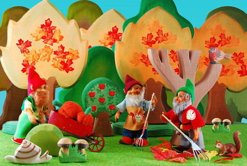 Raking the leaves | by Gnome Girl!