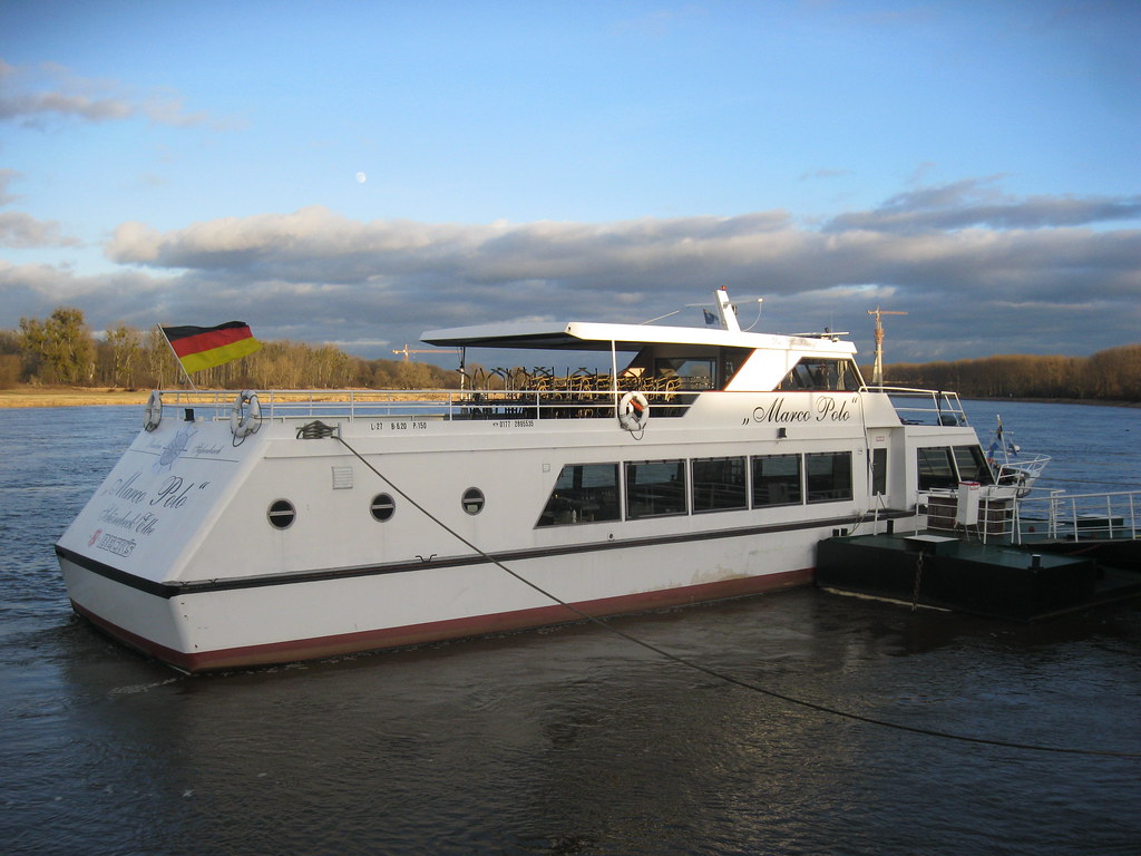 1998 Fahrgastmotorschiff FMS Marco Polo von Werft Georg Placke in Aken bei Elbe-km 311 Salzblumenplatz in 39218 Schönebeck/Elbe