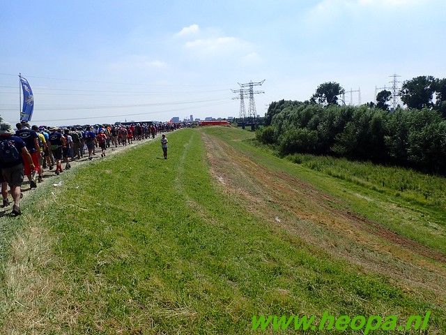 2016-07-19   1e dag Nijmegen    40 Km (111)