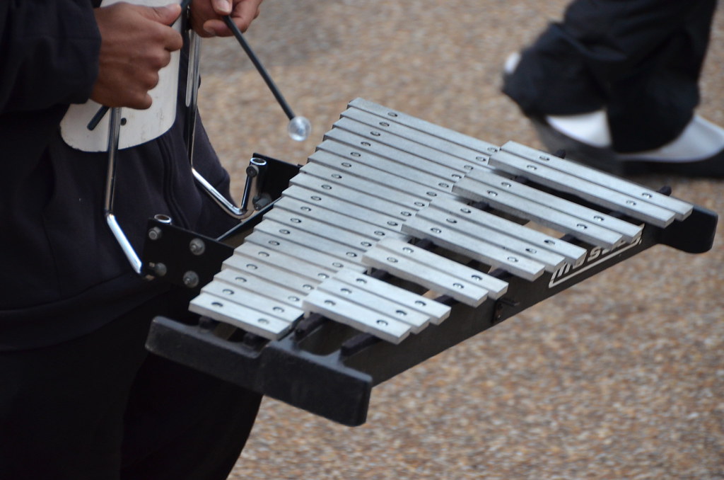 Xylophone on parade | Isiserettes Drill & Drum Corps (Des Mo… | Flickr