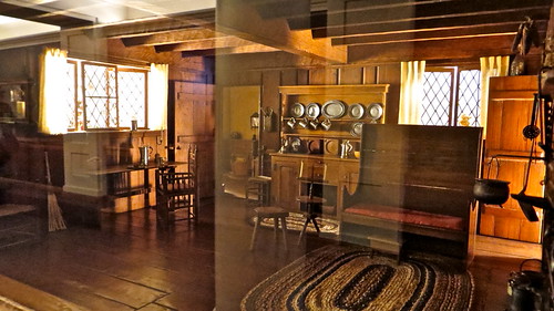 Massachussetts living room and kitchen 1675-1700 | by ellenm1