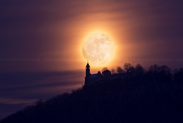 The mystic castle (Burg Teck rising Moon)