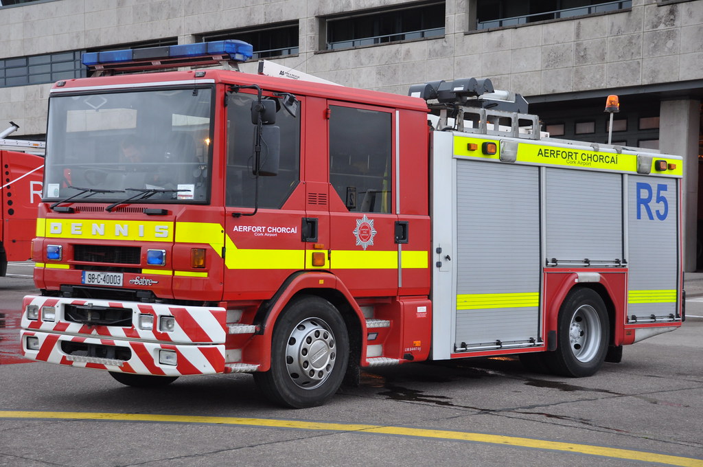 Cork Airport Fire & Rescue Service - Rescue 5 - 1998 Dennis Sabre JDC WrL 98C40003 (Ex Warwickshire R983 PRW)