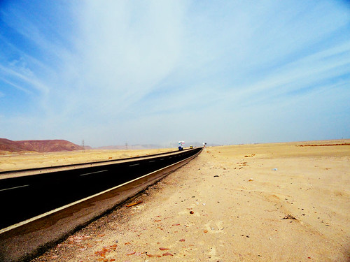 road sky weather sand desert pavement infinity egypt desolate isolated leadinglines