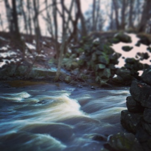 #warefall #sunset #colors #water #picoftheday #iphonesia #instagramhub #photooftheday #igers #instamood #igdaily #jj #iphoneonly #ignation #all_shots #statigram #instagramers #instahub #instagood #be by tiglezan, square squareformat iphoneography instagramapp uploaded:by=instagram foursquare:venue=4bcd50c1937ca5