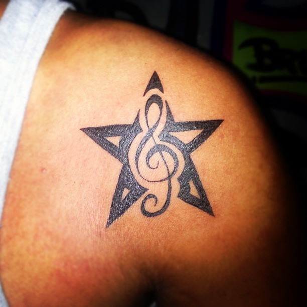 tattoo#star#music#brush#arte | @Brush Arte Ramos | Flickr