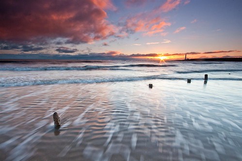 morning sea lighthouse seascape beach sunrise dawn coast scotland angus north scottish montrose scurdieness