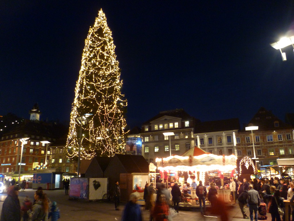 Natale In Austria.Graz Styria State Of Austria Hauptplatz Weihnachtsmar Flickr