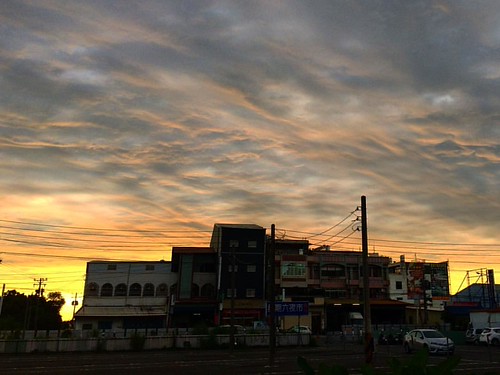 #cottoncandy in the #sky #cloud in #sunset by SEAN NEXLab, instagramapp square squareformat iphoneography uploaded:by=instagram