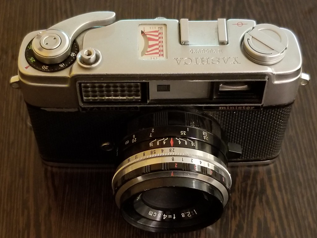 フィルムカメラ33台目】林家ペーがCM使用のYASHICA ministerを入手
