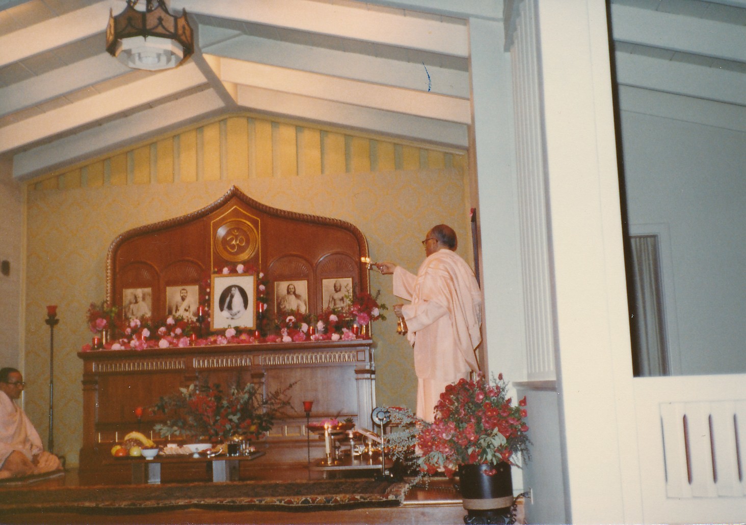 Swami Pramathananda Swami Shraddhananda Holy Mothers Puja
