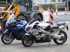 BMW K1200 RS und Kawasaki Ninja 636