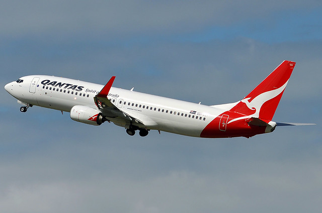VH-VZY 'Temora' Boeing 737-838 Qantas