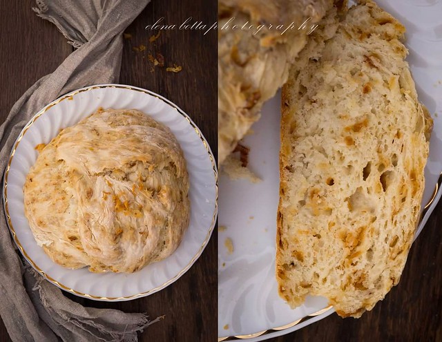 Homemade bread with roasted onion