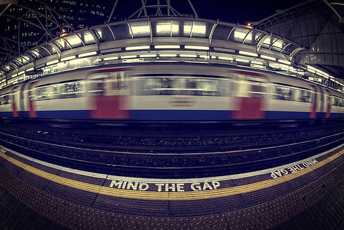 Mind the gap | Follow murphyz: Photoblog | Twitter | Google+… | Flickr