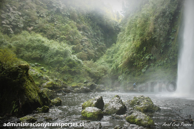 Cascada de Tocoihue - Tocoihue Waterfall (Chiloé)