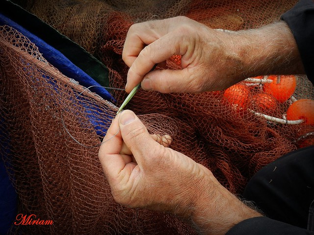 La rete di un pescatore si crea con le mani ,  è arte ,  è come un quadro d'autore !