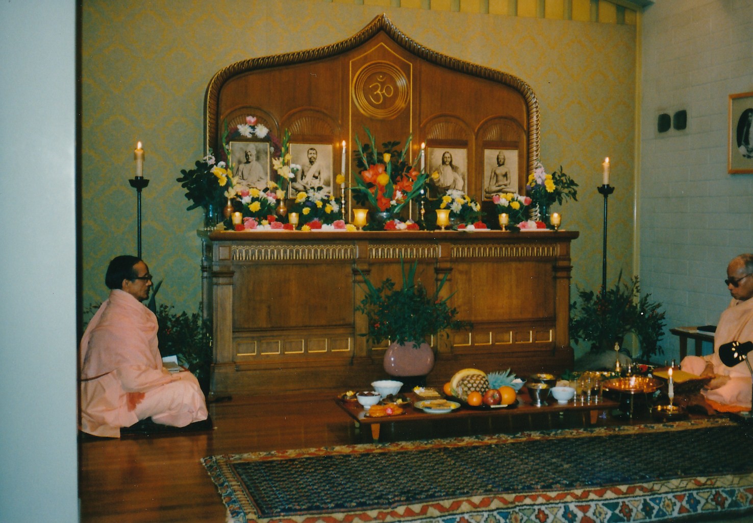 Sacramento Swami Pramathananda Swami Shraddhananda Swami Vivekananda Puja 2