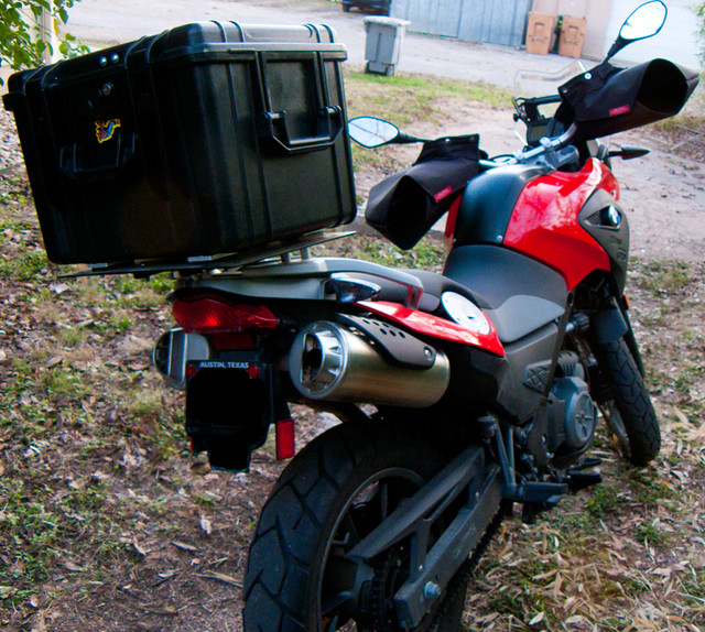 2012 BMW G650 GS (single cylinder) with Hippo Hands & a Caribou 34 liter rear top case & rack