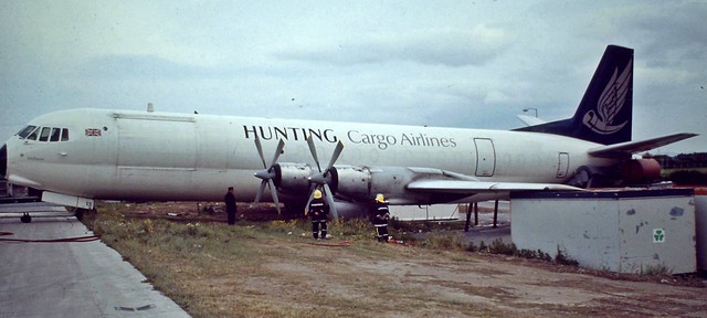 Hunting Cargo Aircraft Vickers 953C Merchantman G-APES Swiftsure Accident