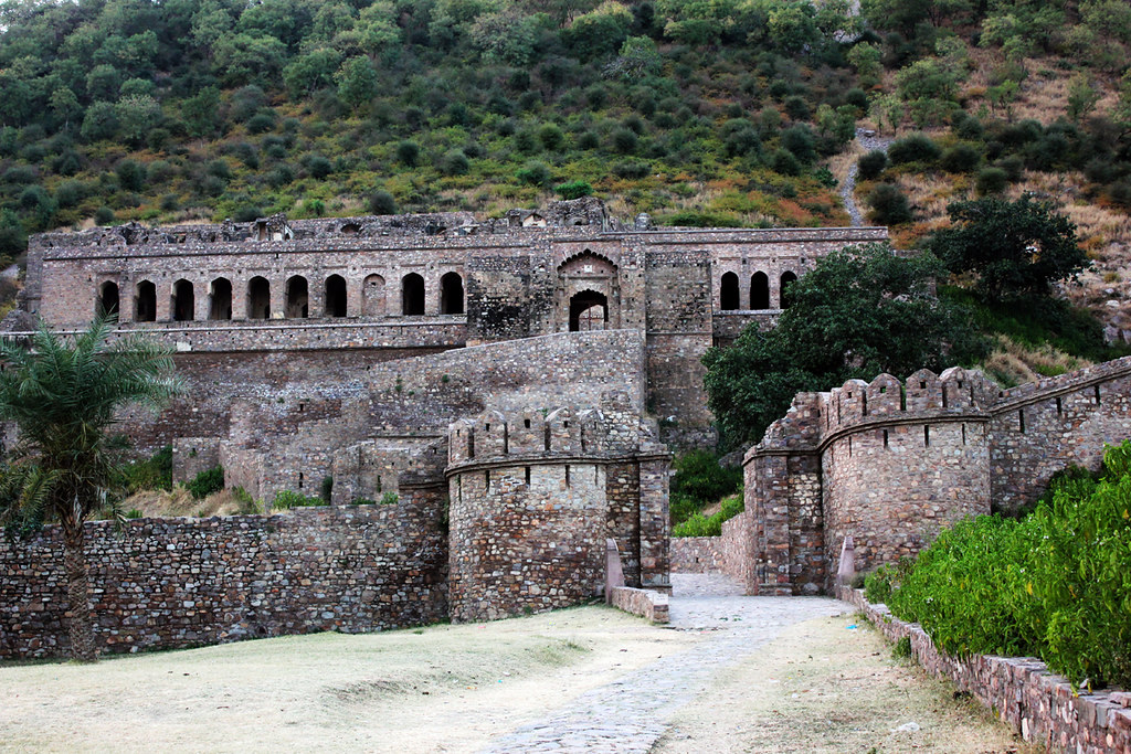 Fort Bhangarh tourist places in Jaipur