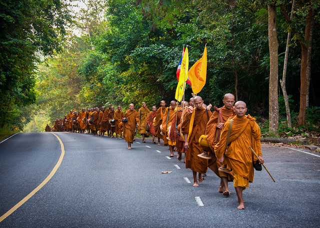 100 Monks Trek Across Thailand