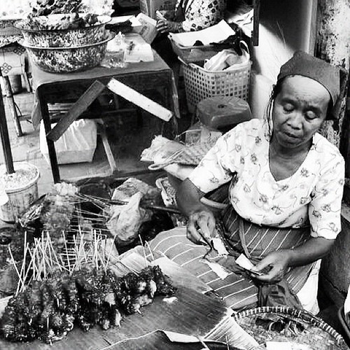 Si Mbok dan Sate Kikil, Sweet... | by jendelarumahkita