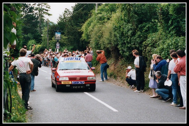 Tour De France 1994 - ANTICIPATION - UK Stage 5 ( Portsmouth to Portsmouth ) passing through Bishops Waltham  UK..