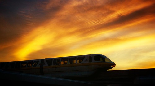 sunset silhouette monorail waltdisneyworld canonef2470mmf28l canoneos5dmarkiii