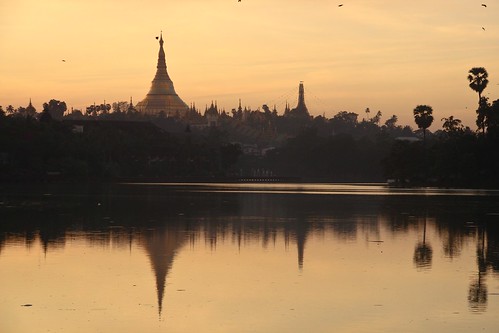 sunset lake reflection slr water weather architecture canon temple evening pagoda asia shwedagon yangon burma stupa myanmar paya dslr tamron rangoon royallake 18270 kandawgyilake 18270mm eos600d 18270mmf3563diiivcpzd