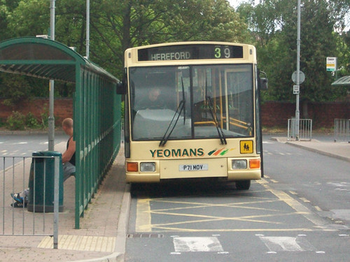 P71MOV | by rhondda bus1