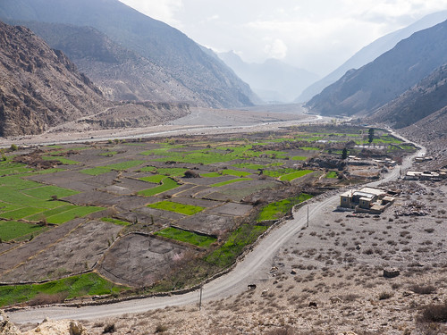 kaligandaki npl nepal syang road valley