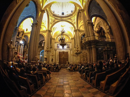 Misa en la catedral de Puebla.