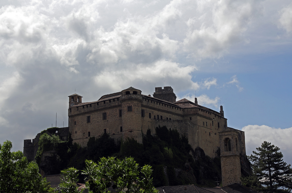 Castello con fantasma - Castle with ghost | Ogni castello ch… | Flickr