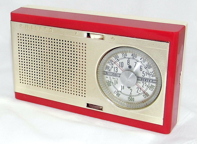 Vintage Philips Fanette Transistor Radio, Model LOX90T, Broadcast & Long Wave Bands, 7 Transistors, Made In West Germany, Circa 1960