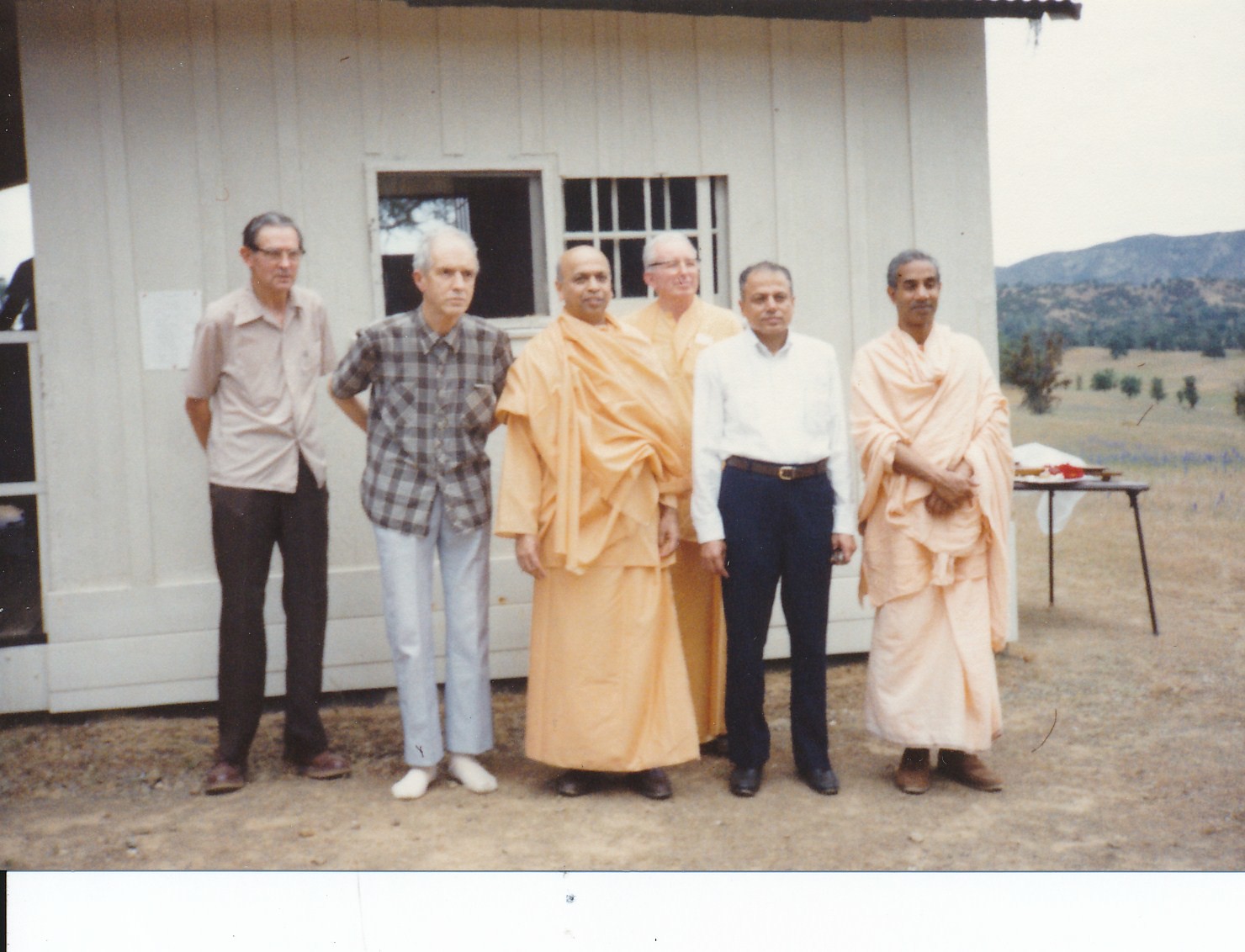 Shanti Ashram Swami Prapannananda Swami Sarveshananda Swami Prabuddhananda Swami Sahajananda Swami Aparananda