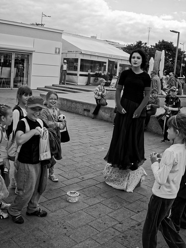 Street performance | by TomasLudwik