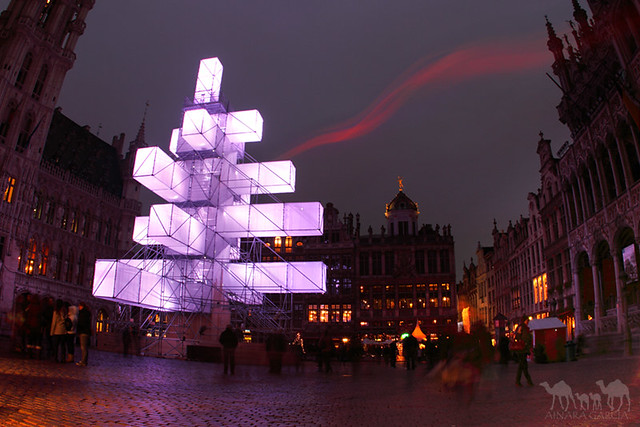 Arbol de Navidad en Gran Place, Bruselas, Bélgica