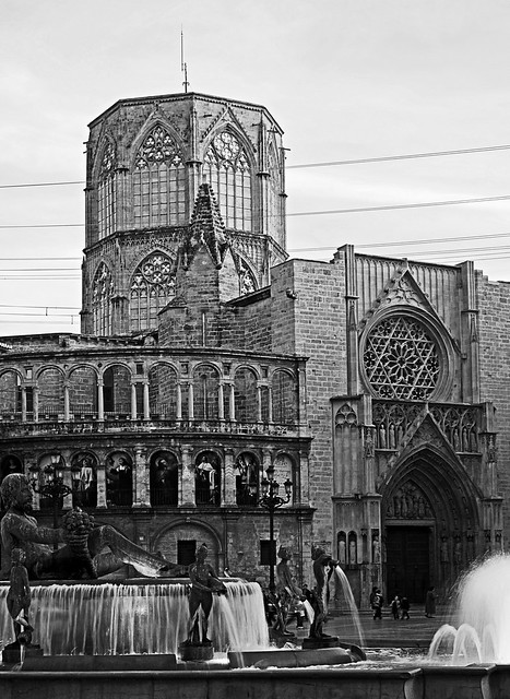 Bascilica of the Assumption of Our Lady of Valencia (BW) (Fuji XE-1)