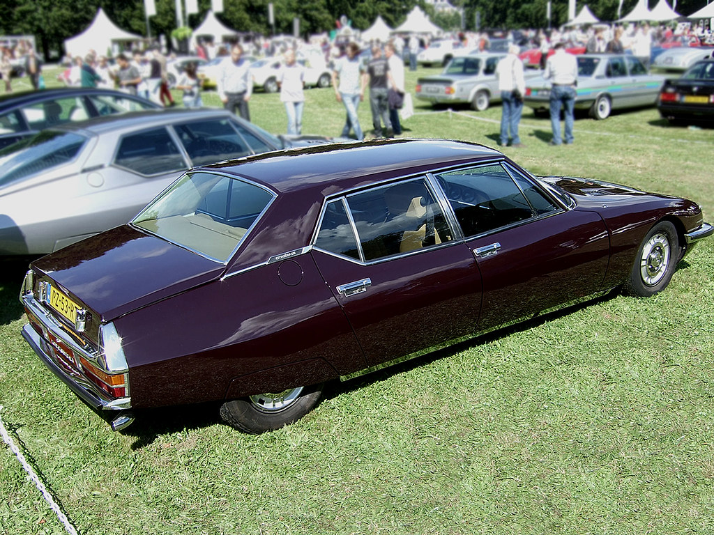 Citroën SM Opéra | Show me one car with four doors and a not… | Flickr