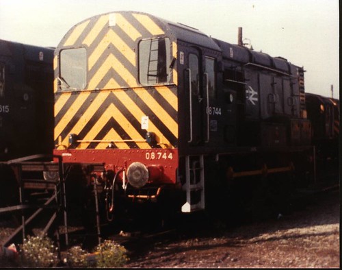 08744 | British Rail Class 08, 08744 seen on shed at Wigan S… | Flickr